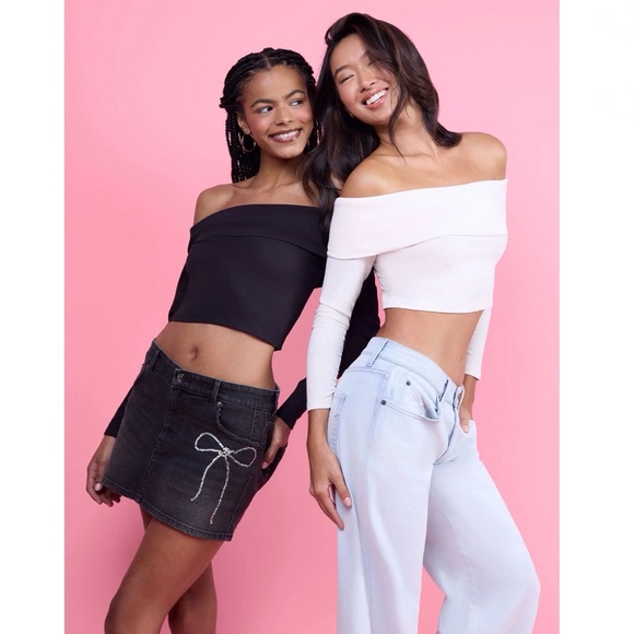 Women's Denim Mini Skirt With Rhinestones Size 12 - Picture 8 of 8